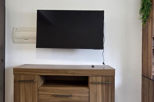 Sala de casa de condomínio para alugar com 1 quarto, 30m² em Barro Preto, Belo Horizonte