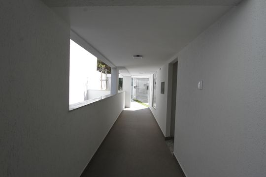 Hall de entrada de apartamento à venda com 1 quarto, 35m² em Buritis, Belo Horizonte