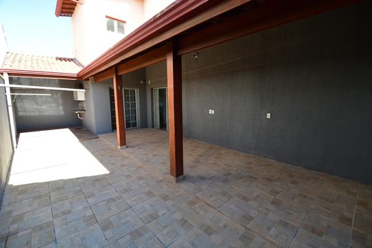 Quintal de casa para alugar com 3 quartos, 237m² em Jardim Quarto Centenário, Campinas