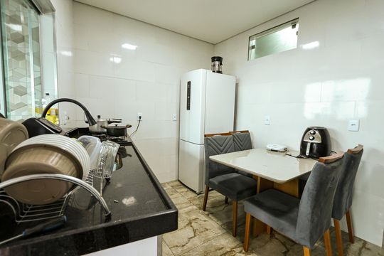 Cozinha de casa para alugar com 2 quartos, 45m² em Gameleira, Belo Horizonte