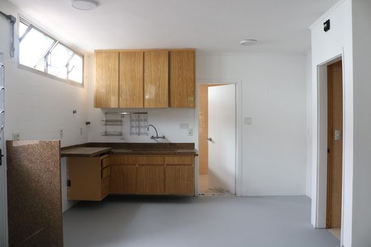 Cozinha de casa para alugar com 8 quartos, 387m² em Alto da Lapa, São Paulo