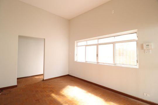 Sala de casa para alugar com 4 quartos, 180m² em Centro, Uberlândia