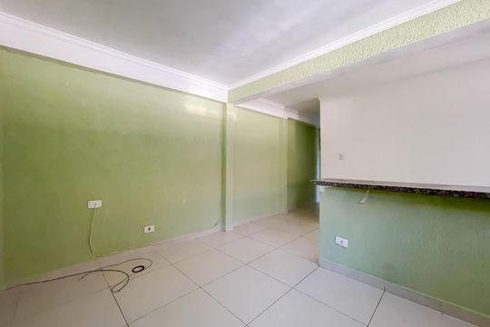 Sala de casa para alugar com 2 quartos, 70m² em Cidade das Flores, Osasco