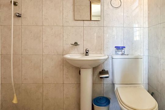 Banheiro da Suíte 1 de casa à venda com 3 quartos, 180m² em Jardim Palermo, São Bernardo do Campo