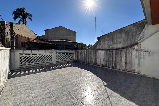 Sacada da Suíte 2 de casa à venda com 3 quartos, 180m² em Jardim Palermo, São Bernardo do Campo