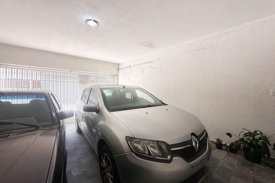 Garagem de casa à venda com 3 quartos, 180m² em Jardim Palermo, São Bernardo do Campo