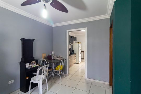 Sala de casa de condomínio à venda com 2 quartos, 62m² em Parada Xv de Novembro, São Paulo