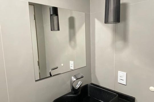 Banheiro de apartamento à venda com 2 quartos, 37m² em Jardim São Luís, São Paulo