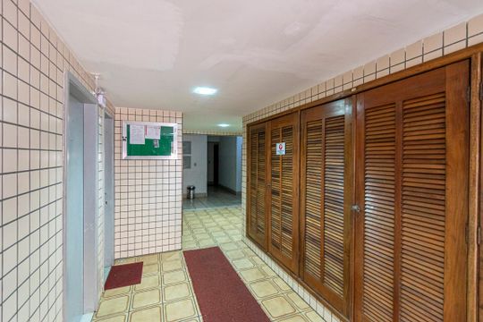 Área comum - Hall da entrada de apartamento para alugar com 1 quarto, 55m² em Colégio, Rio de Janeiro
