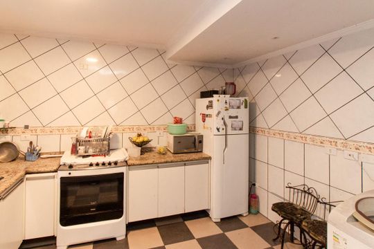 Cozinha de casa à venda com 3 quartos, 136m² em Bortolândia, São Paulo