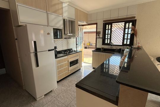 Cozinha de casa para alugar com 2 quartos, 60m² em Residencial Sao Francisco, São José dos Campos
