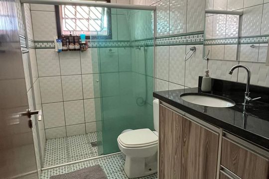 Banheiro de casa para alugar com 2 quartos, 60m² em Residencial Sao Francisco, São José dos Campos
