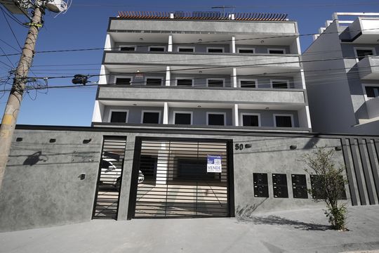 Fachada do Prédio de apartamento para alugar com 2 quartos, 46m² em Vila Scarpelli, Santo André
