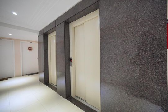 Elevadores de apartamento para alugar com 2 quartos, 87m² em Centro, Florianópolis