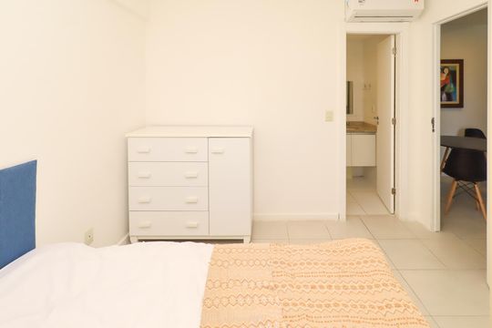 Suíte de apartamento para alugar com 1 quarto, 54m² em Caminho das Árvores, Salvador