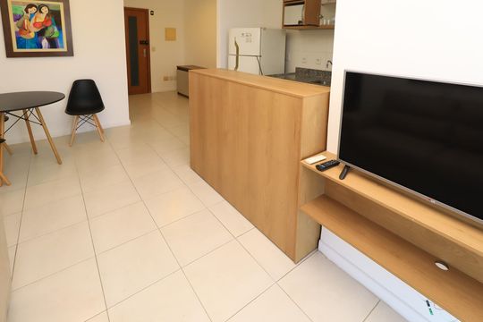 Sala de apartamento para alugar com 1 quarto, 54m² em Caminho das Árvores, Salvador