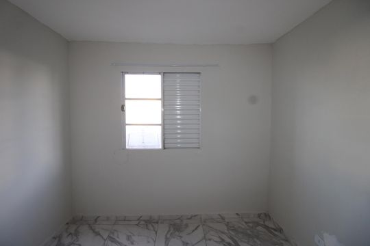 Quarto 1 de apartamento para alugar com 2 quartos, 46m² em Conjunto Residencial José Bonifácio, São Paulo