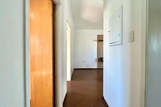 Corredor de apartamento à venda com 2 quartos, 64m² em Mirandópolis, São Paulo