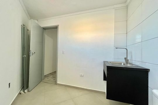 Banheiro da Suíte de casa para alugar com 2 quartos, 78m² em Jardim Oriental, São Paulo