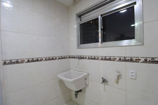 Área de serviço de apartamento para alugar com 2 quartos, 70m² em Jacarepaguá, Rio de Janeiro