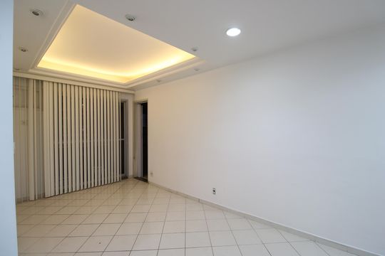 Sala de apartamento para alugar com 2 quartos, 70m² em Jacarepaguá, Rio de Janeiro