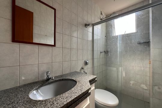Banheiro Social de apartamento para alugar com 4 quartos, 90m² em Castelo, Belo Horizonte