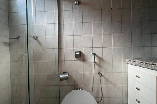 Banheiro da Suíte 2 de apartamento para alugar com 4 quartos, 90m² em Castelo, Belo Horizonte