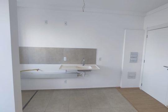 Cozinha de apartamento para alugar com 2 quartos, 53m² em Chácaras Reunidas São Jorge, Sorocaba