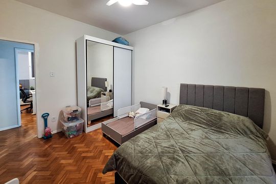 Quarto 3 de apartamento à venda com 3 quartos, 98m² em Icaraí, Niterói