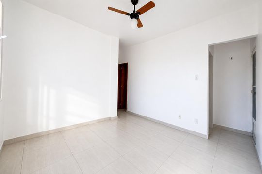 Apartamento para alugar com 2 quartos, 46m² em Cascadura, Rio de Janeiro