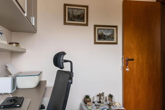 Quarto 2 de apartamento para alugar com 2 quartos, 137m² em Gutierrez, Belo Horizonte