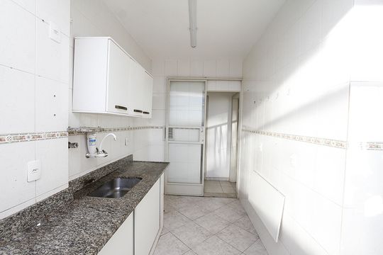 Cozinha de apartamento para alugar com 3 quartos, 88m² em Barroca, Belo Horizonte