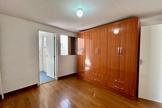 Quarto 1 de casa para alugar com 2 quartos, 100m² em Vila Prudente, São Paulo