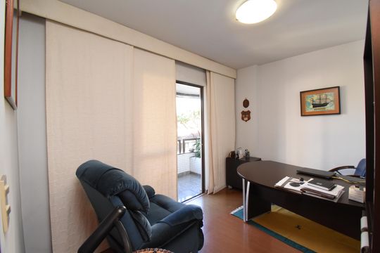 Escritório de apartamento à venda com 3 quartos, 271m² em Batel, Curitiba
