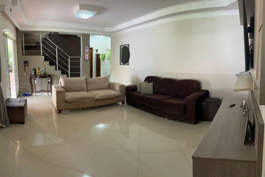 Sala de casa de condomínio à venda com 4 quartos, 300m² em Setor Habitacional Arniqueira, Brasília