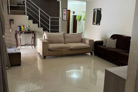 Sala de casa de condomínio à venda com 4 quartos, 300m² em Setor Habitacional Arniqueira, Brasília