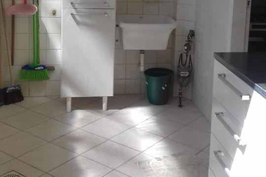 Área de serviço de casa de condomínio para alugar com 2 quartos, 60m² em Peró, Cabo Frio