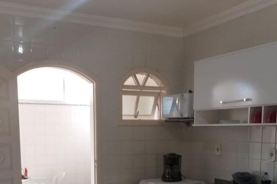 Cozinha de casa de condomínio para alugar com 2 quartos, 60m² em Peró, Cabo Frio