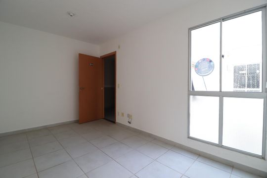 Sala de apartamento para alugar com 2 quartos, 41m² em Shopping Park, Uberlândia