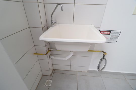 Cozinha de apartamento para alugar com 2 quartos, 41m² em Shopping Park, Uberlândia