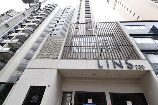 Fachada de kitnet/studio à venda com 1 quarto, 30m² em Centro, Curitiba