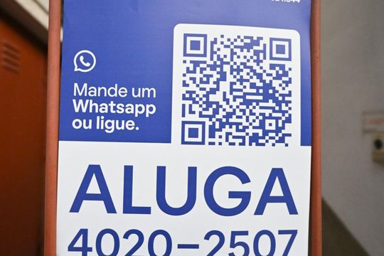 Fachada de casa para alugar com 1 quarto, 30m² em Jardim Maria Rosa, Taboão da Serra