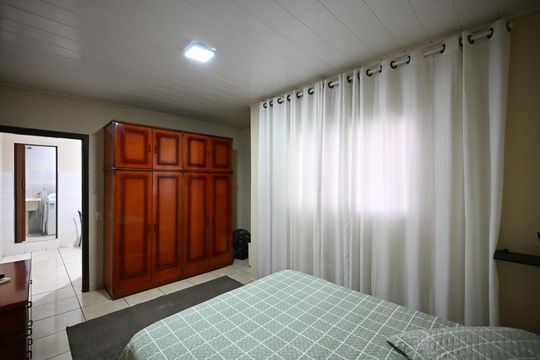 Quarto de casa para alugar com 1 quarto, 30m² em Jardim Maria Rosa, Taboão da Serra