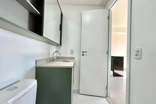 Banheiro de kitnet/studio à venda com 1 quarto, 29m² em Jardim Prudência, São Paulo