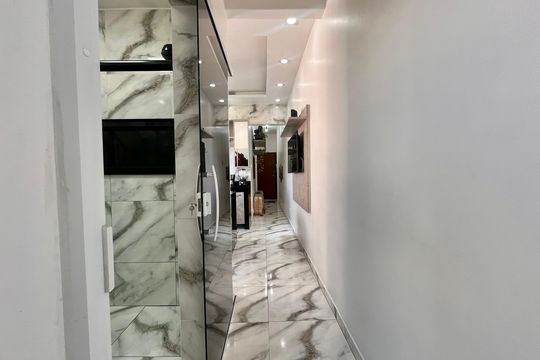 Corredor de apartamento para alugar com 1 quarto, 44m² em Copacabana, Rio de Janeiro