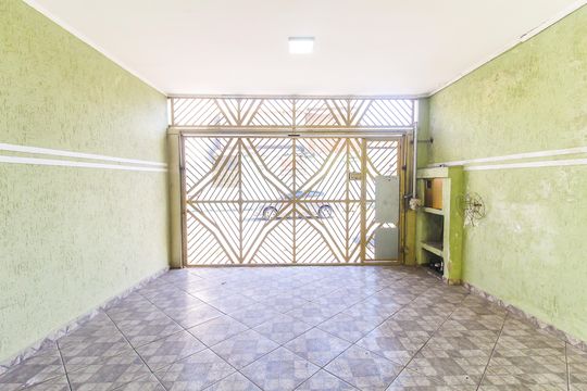 Garagem de casa para alugar com 2 quartos, 250m² em Parque Cruzeiro do Sul, São Paulo