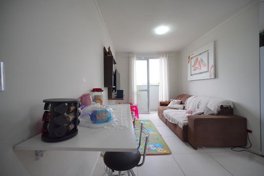 Sala de apartamento para alugar com 2 quartos, 57m² em Sertão do Maruim, São José