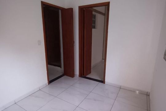 Sala de casa para alugar com 2 quartos, 56m² em Vila Metalúrgica, Santo André