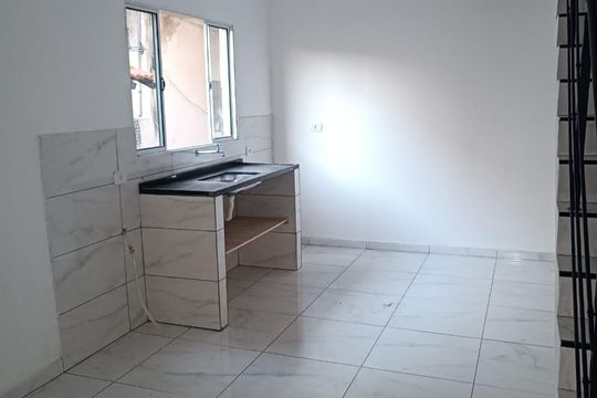 Cozinha de casa para alugar com 2 quartos, 56m² em Vila Metalúrgica, Santo André