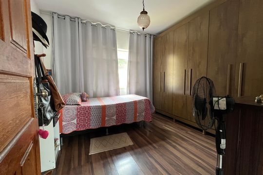 Quarto 2 de casa para alugar com 2 quartos, 70m² em Jardim de Ala, Juiz de Fora